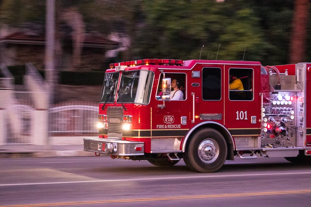 Los Angeles, CA - Victim Hospitalized w/Severe Burns After Apt Fire on Seventh St