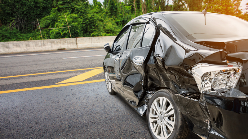 Three Vehicles Involved in Crash on E Avenue O in Lancaster, CA